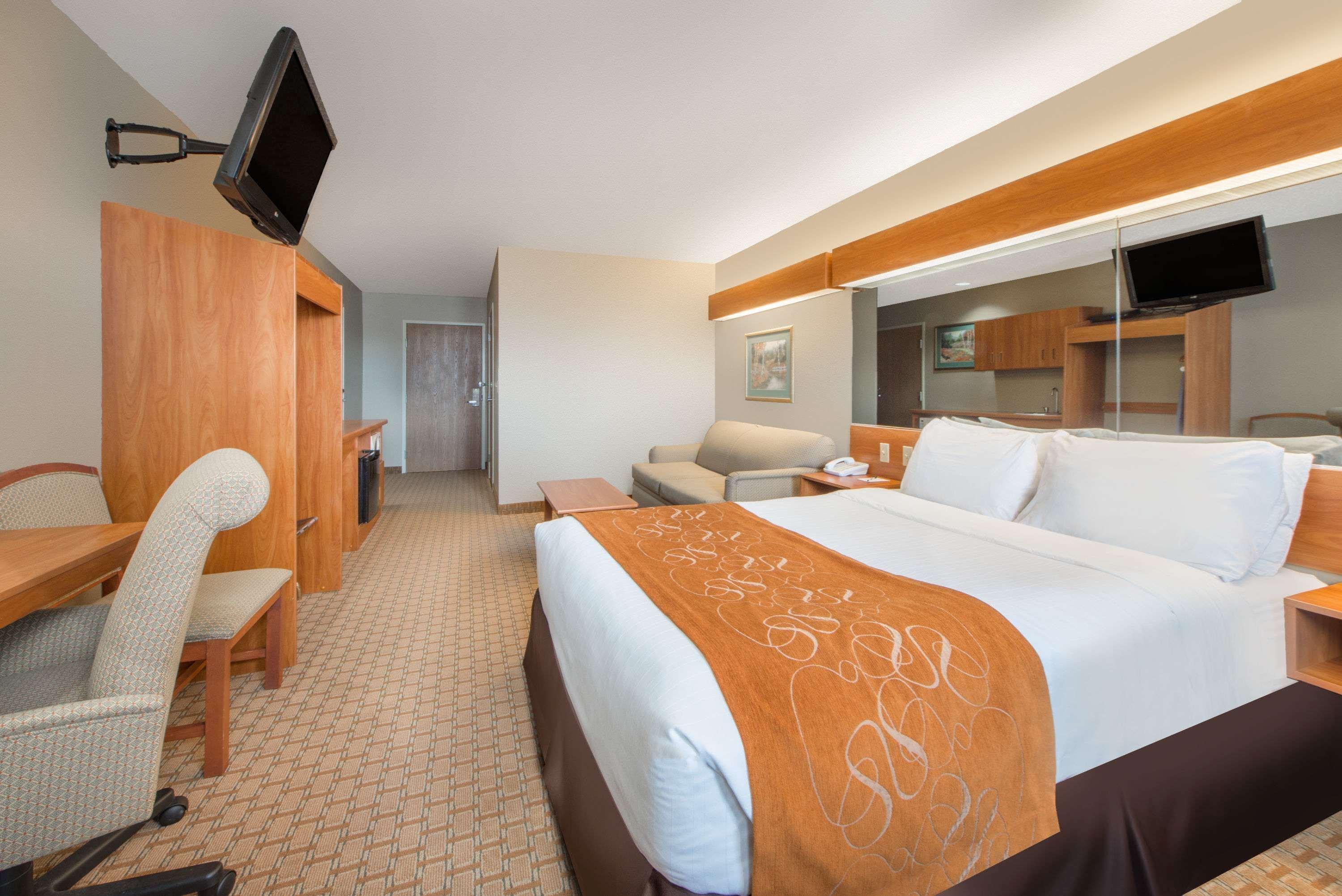 Microtel Inn&Suites Raton Eksteriør bilde