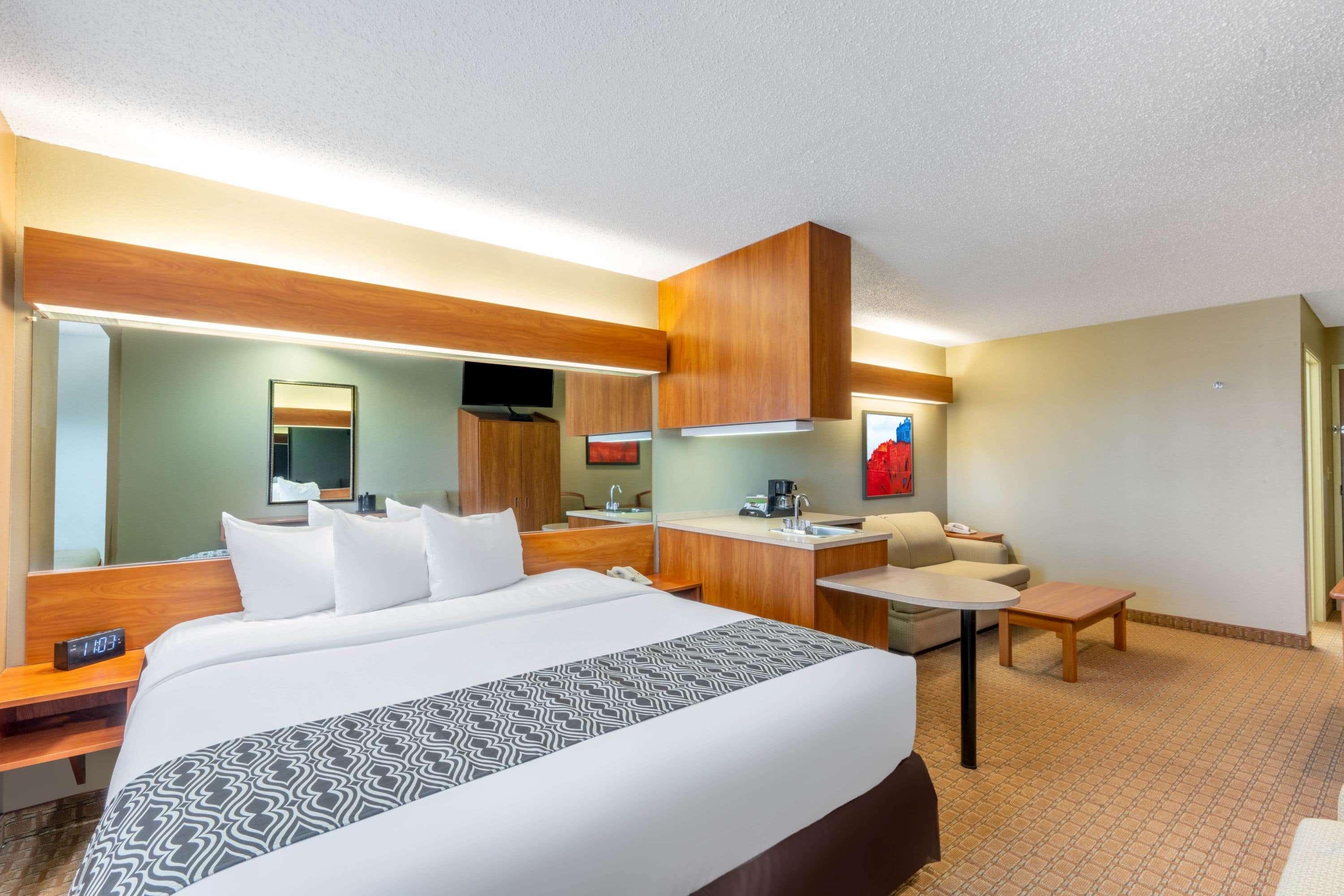 Microtel Inn&Suites Raton Eksteriør bilde